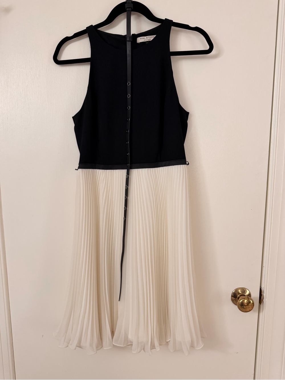 Halston Heritage Black & Cream Pleated Dress